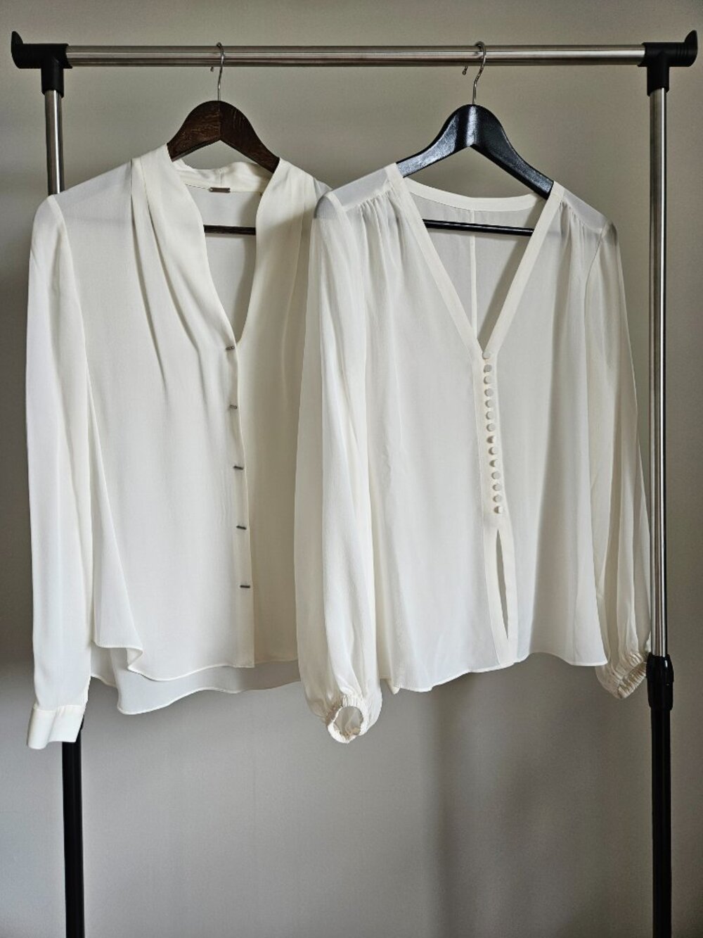NWOT Ralph Lauren 100% Mulberry Silk V-Neck Button-Up Blouse White - Size S/M - Picture 11 of 12
